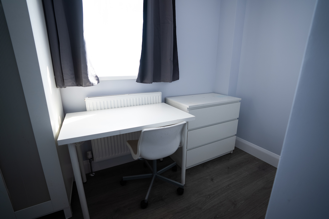 New Malden Bedroom Desk