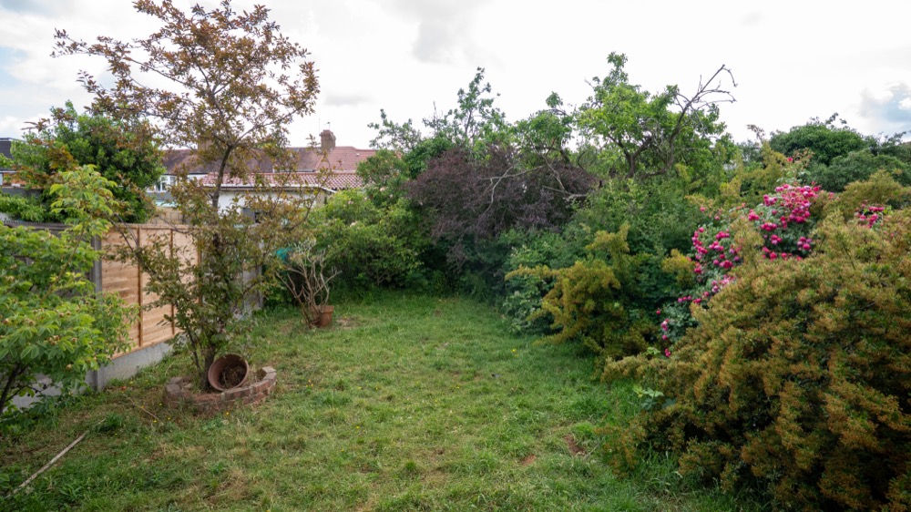 horsenden garden