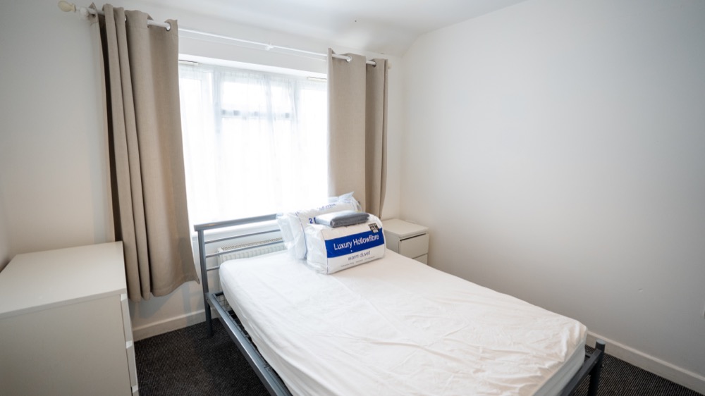 sudbury bedroom